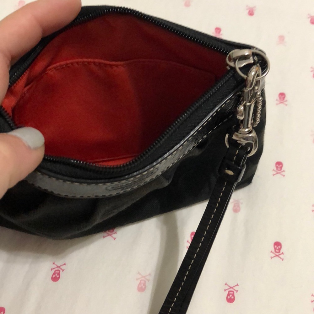 Wristlet - Picture 3 of 3